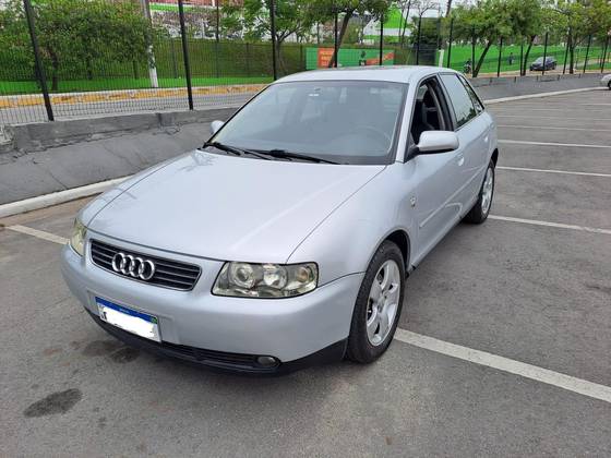 AUDI A3 1.8 20V 150CV TURBO GASOLINA 4P AUTOMÁTICO AUDI A3 1.8 20V 150CV TURBO GASOLINA 4P AUTOMÁTICO